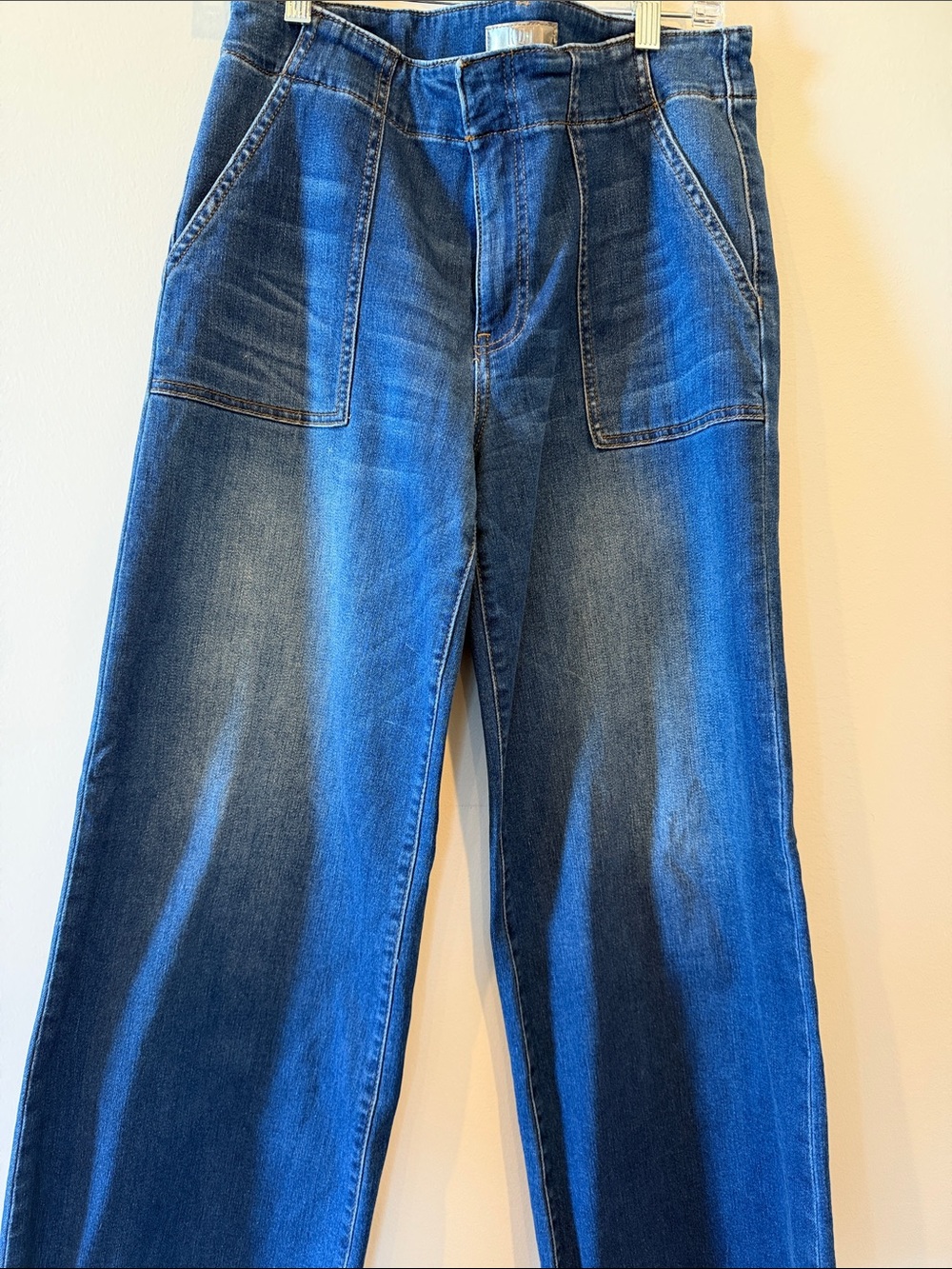 KUT Women’s MEG fab and wide leg jeans